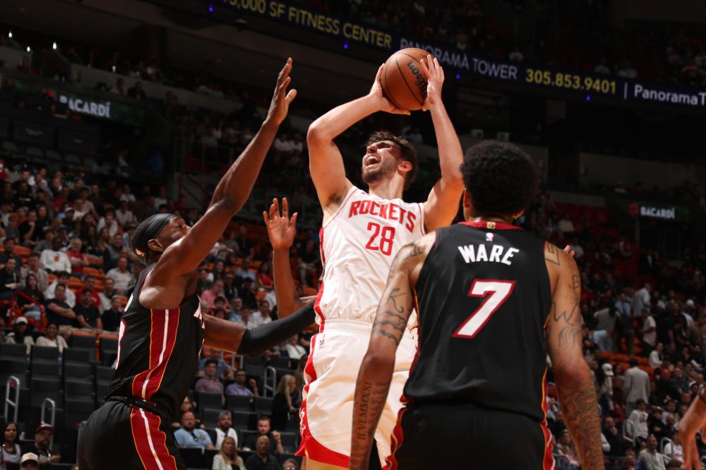 又为火箭留 又为火箭留