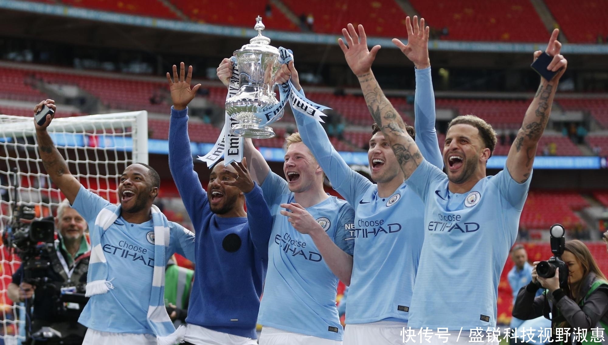 球队后防线 球队后防线