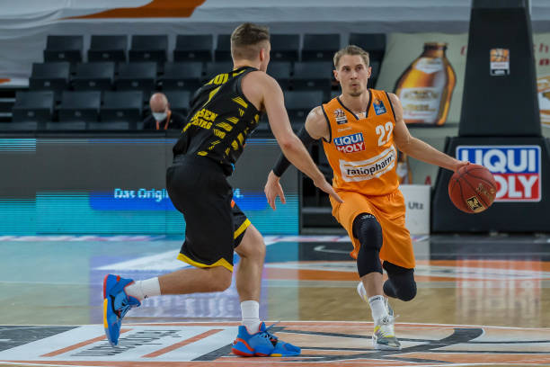 连续完成了 连续完成了