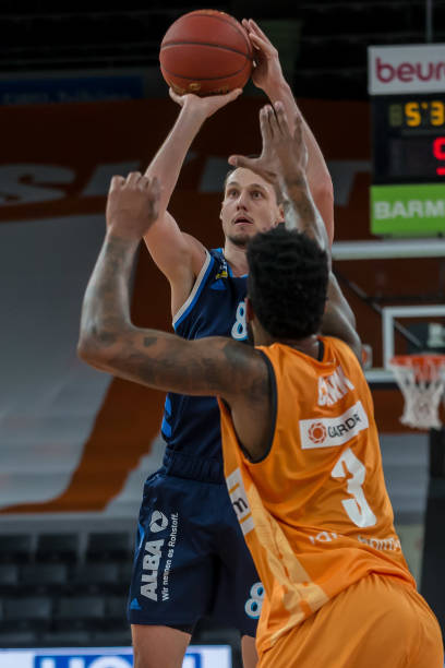 对羽毛球的 对羽毛球的